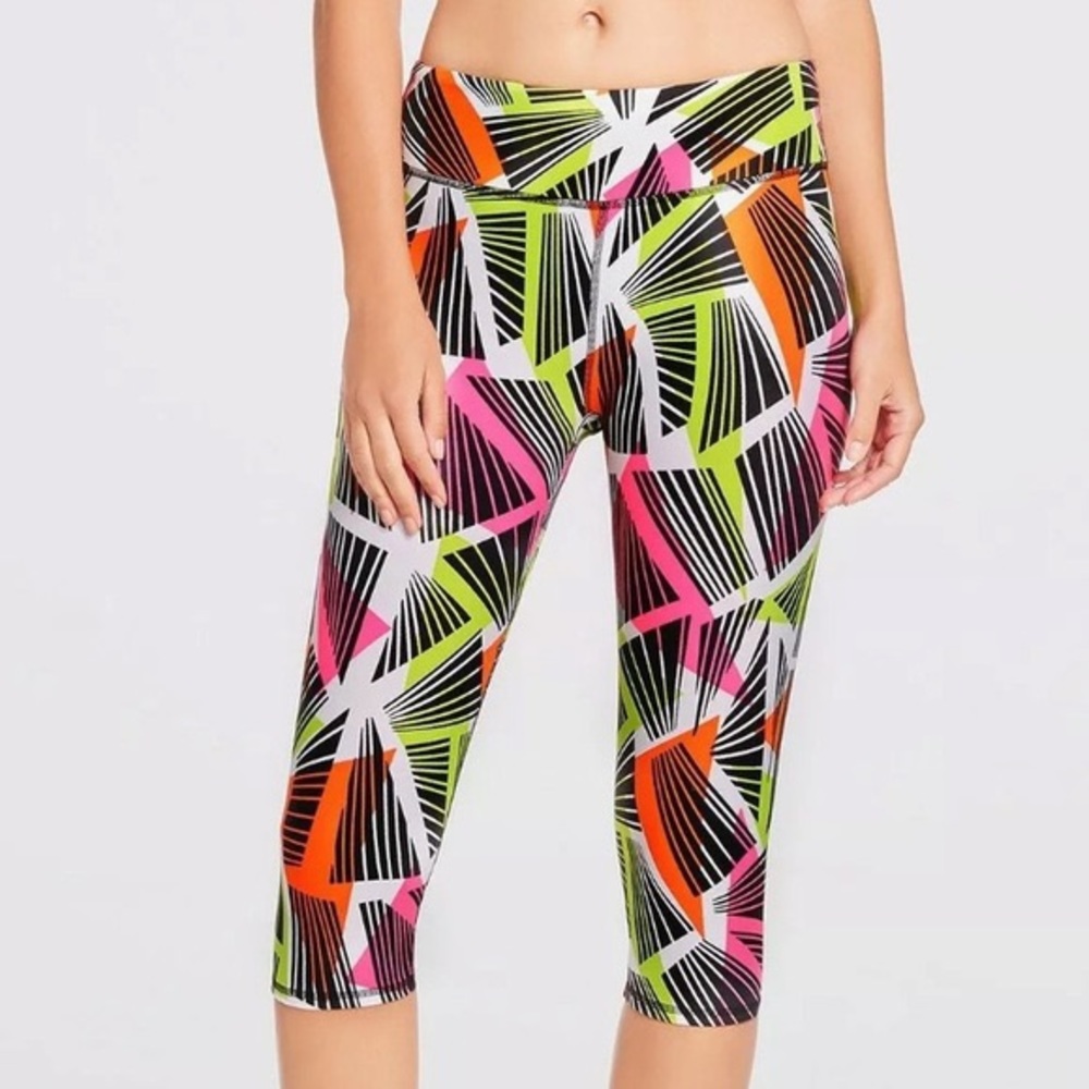 Fabletics Salar Cropped Geometric Pattern Legging - image 4
